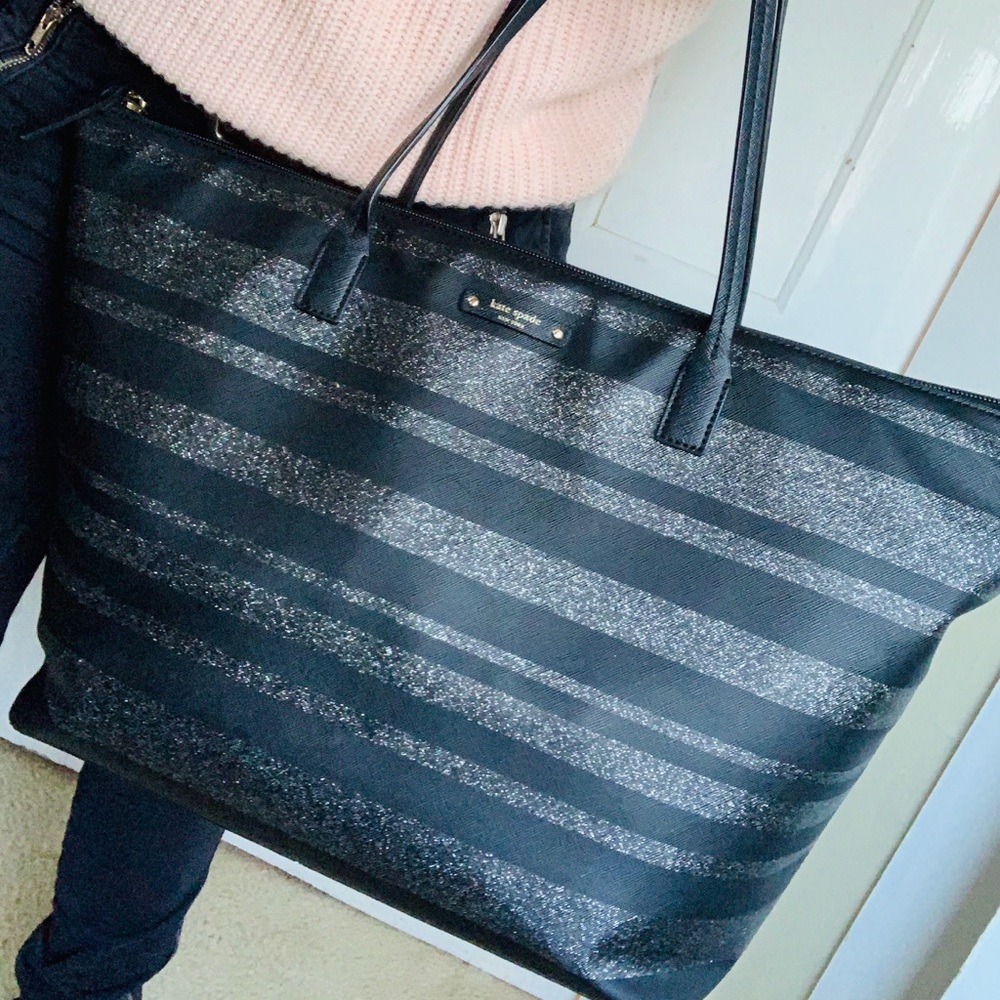 🎉🎉NWTD Kate Spade Striped Tote